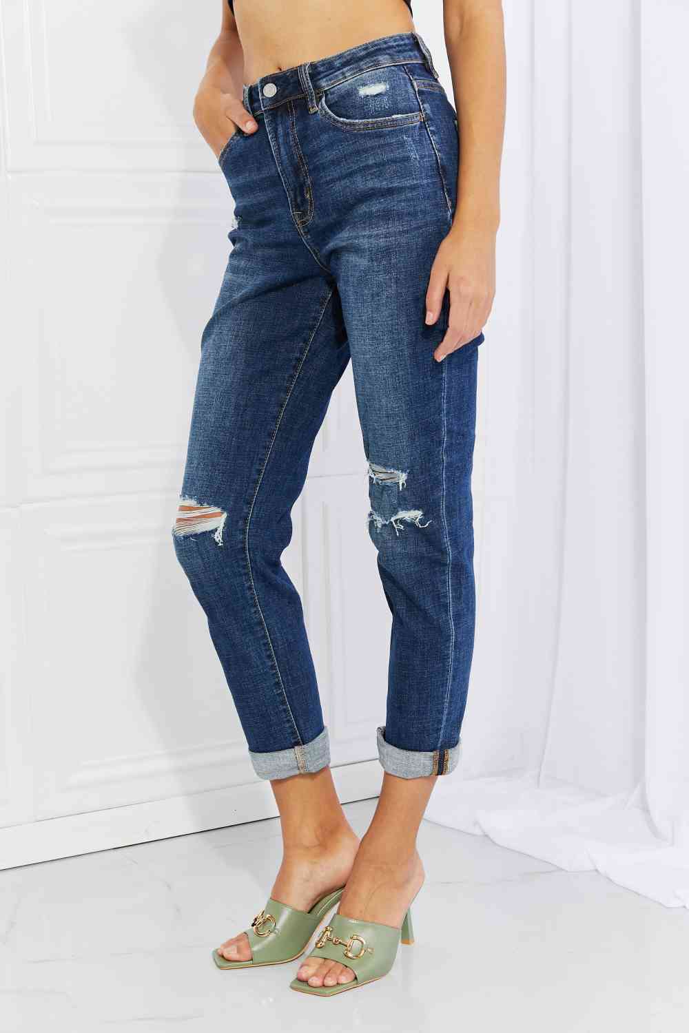 Vervet by Flying Monkey Full Size Distressed Cropped Jeans with Pockets - AFFORDABLE MARKET