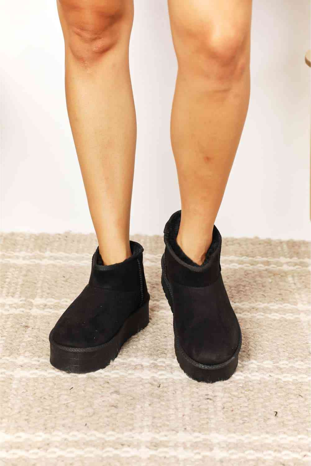 Legend Women's Fleece Lined Chunky Platform Mini Boots - AFFORDABLE MARKET