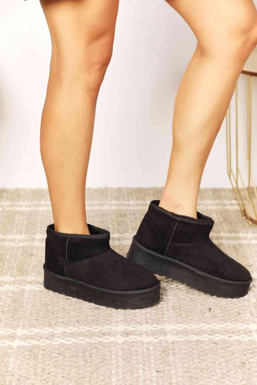 Legend Women's Fleece Lined Chunky Platform Mini Boots - AFFORDABLE MARKET