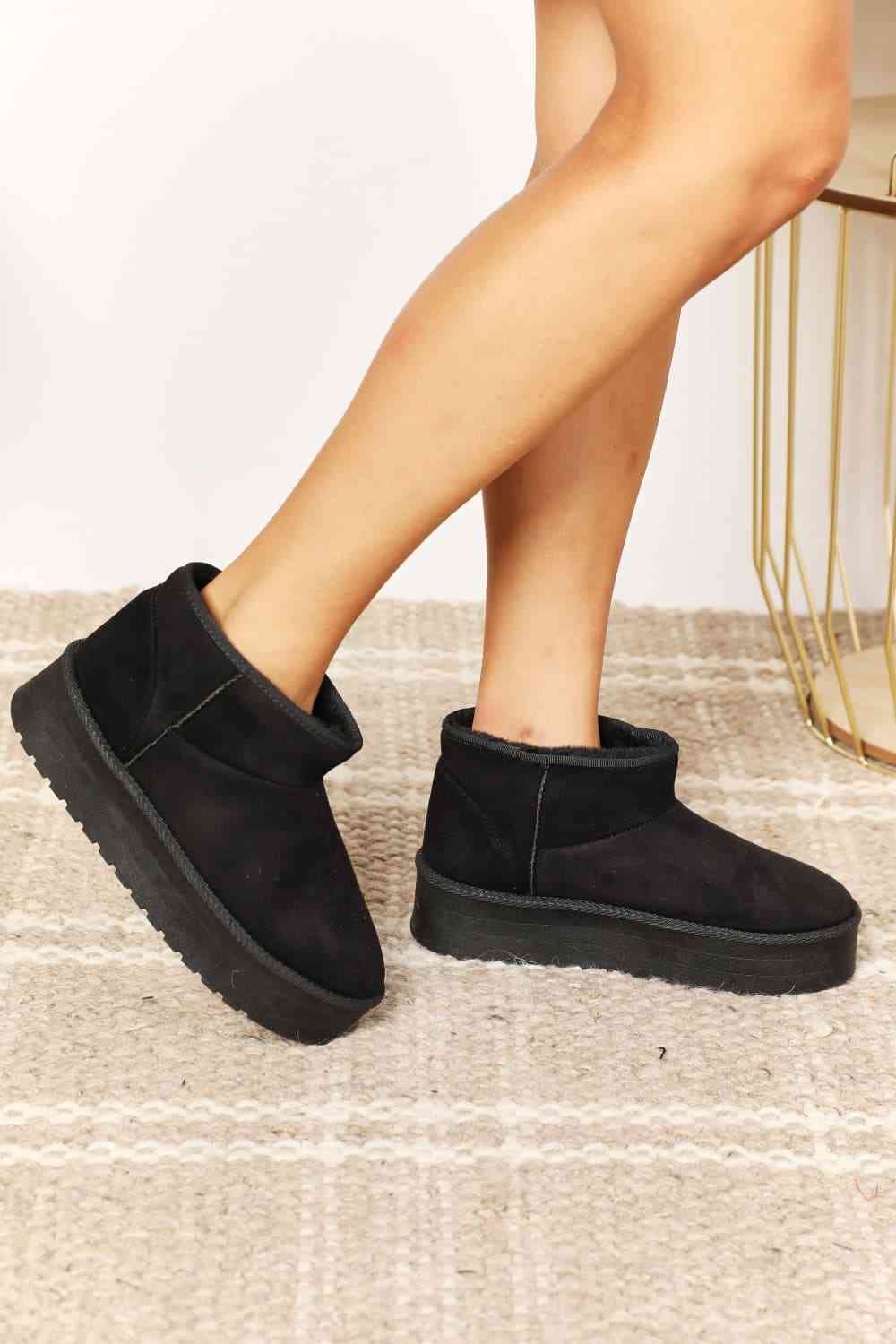 Legend Women's Fleece Lined Chunky Platform Mini Boots - AFFORDABLE MARKET