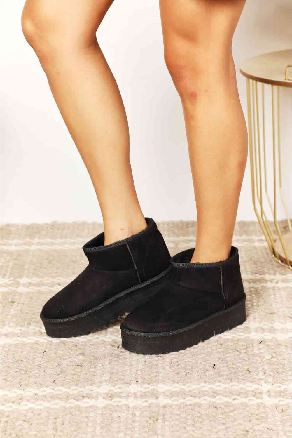 Legend Women's Fleece Lined Chunky Platform Mini Boots - AFFORDABLE MARKET